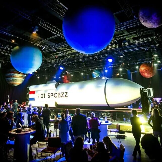 J&T Banka Ostrava Beach Pro a SpaceBuzz v DOV